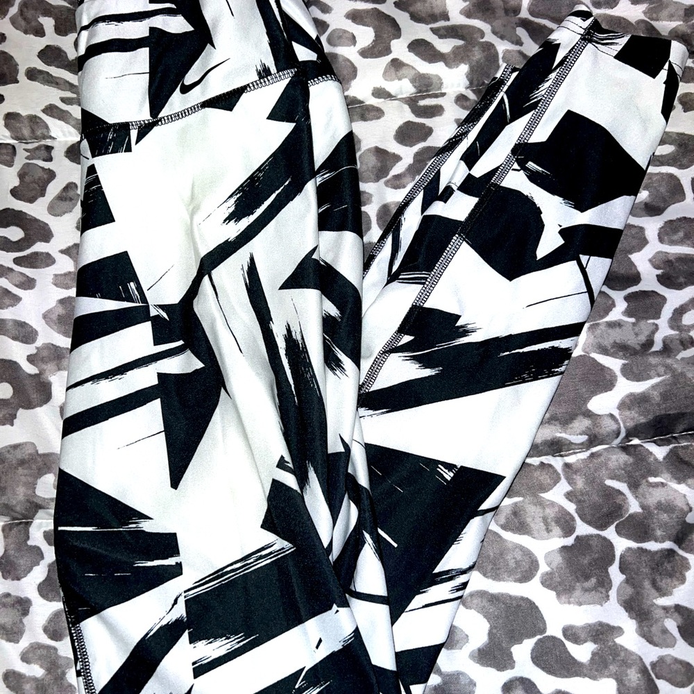Nike leggings